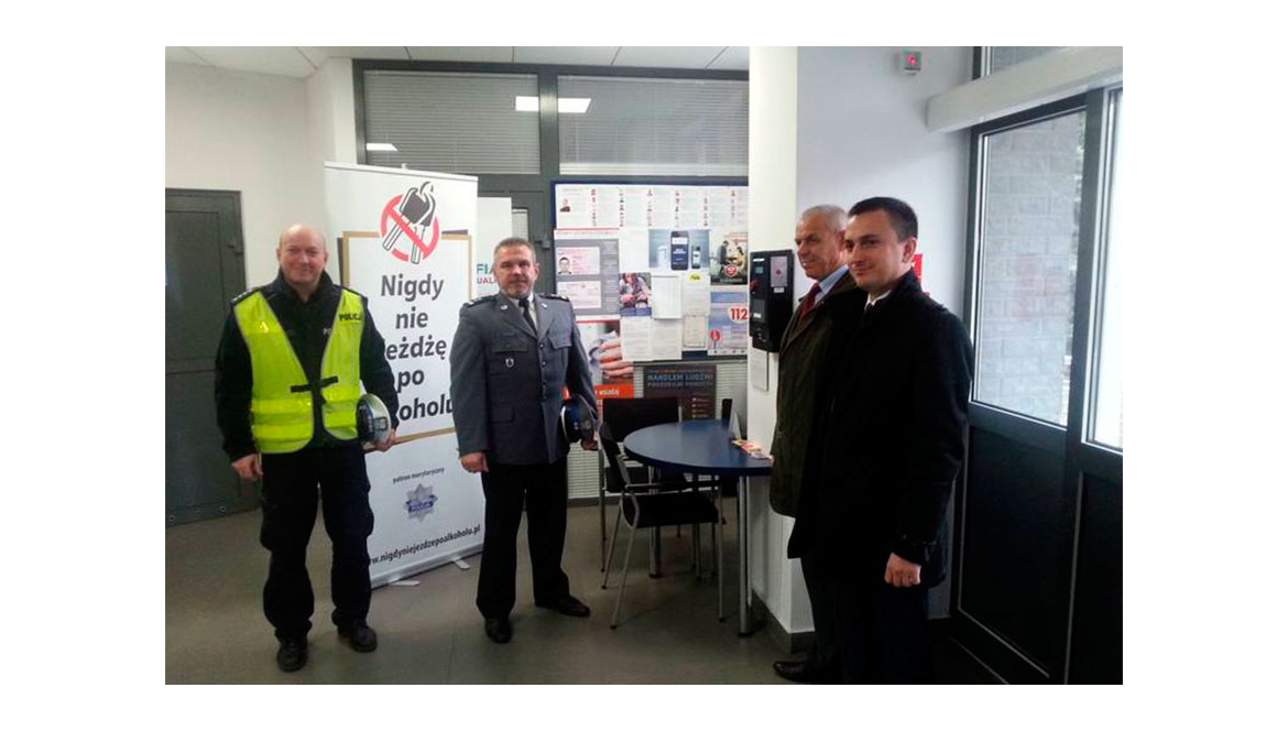 Policja w Mońkach posiada już nowoczesny alkomat stacjonarny