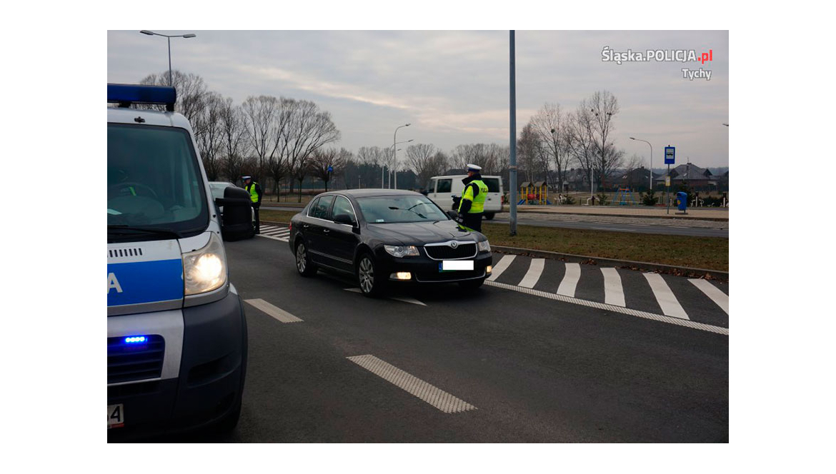 Na komendzie policji w Tychach sam zbadasz trzeźwość. Jest alkomat samoobsługowy AL 4000